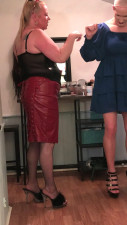 BaileyWilde - Man Dressed in Drag for First Time for Girl's Night Out