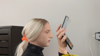BaileyWilde - Crossdresser Putting On Eye Shadow