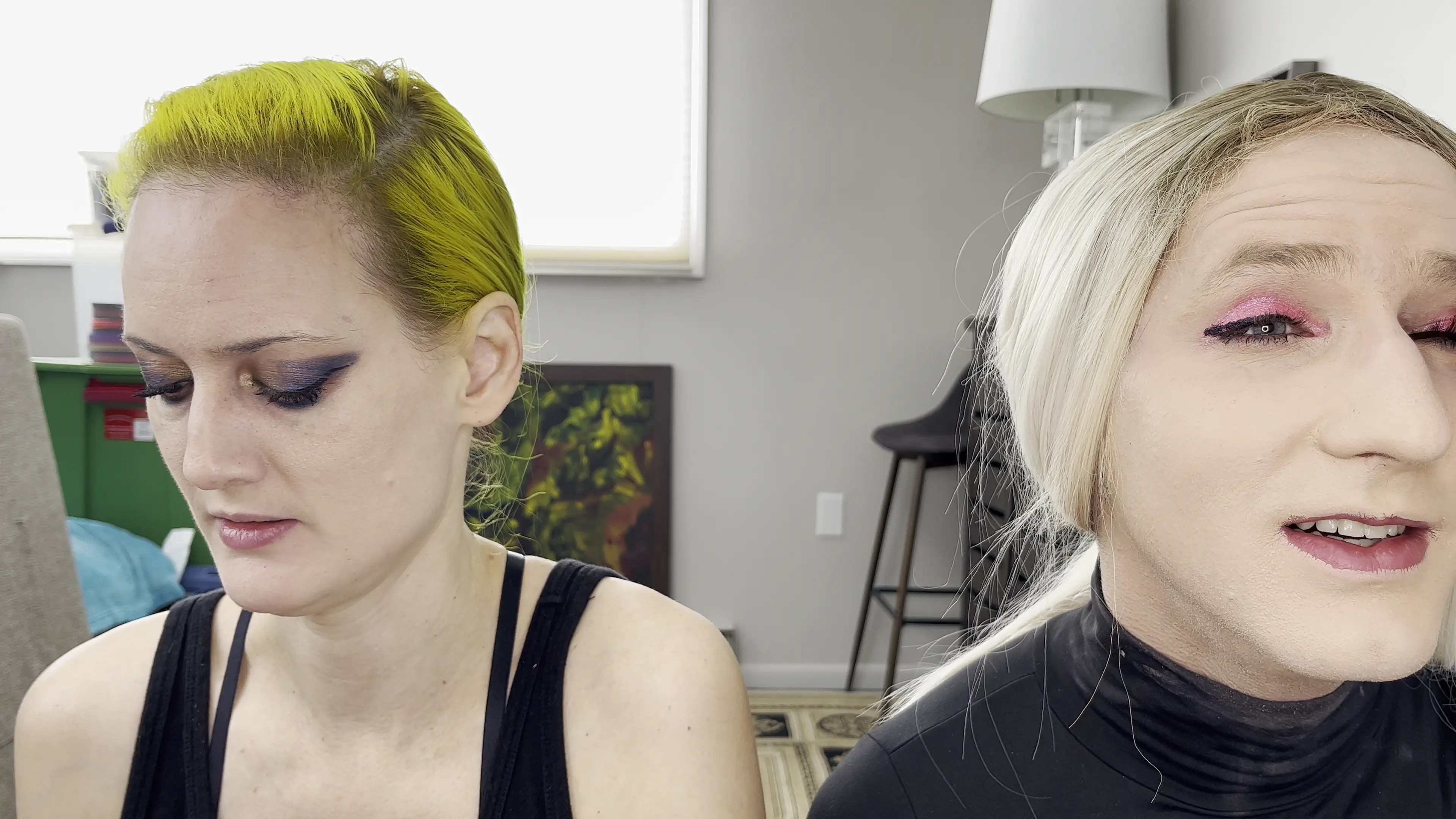 Exclusive Leak: BaileyWilde - Man and Woman Putting on Fake Lashes - Stream in FullHD | Hotleakxxx.com