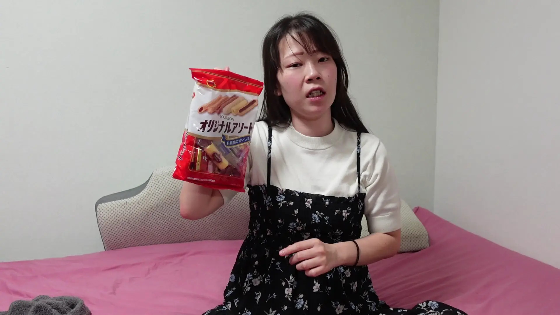 Exclusive Leak: RIE and S - RIE Introducing an assortment of Japanese cookies - Stream in FullHD | Hotleakxxx.com