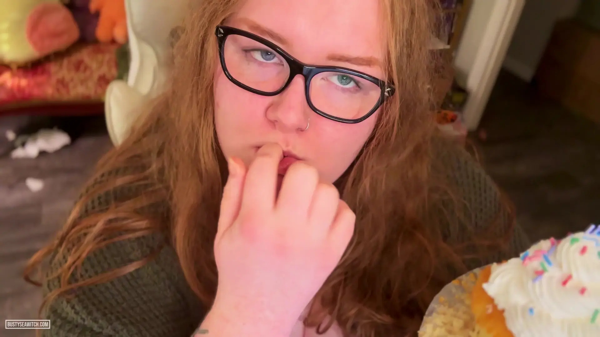 Exclusive Leak: BustySeaWitch - Birthday Girl Cupcake - Stream in FullHD | Hotleakxxx.com