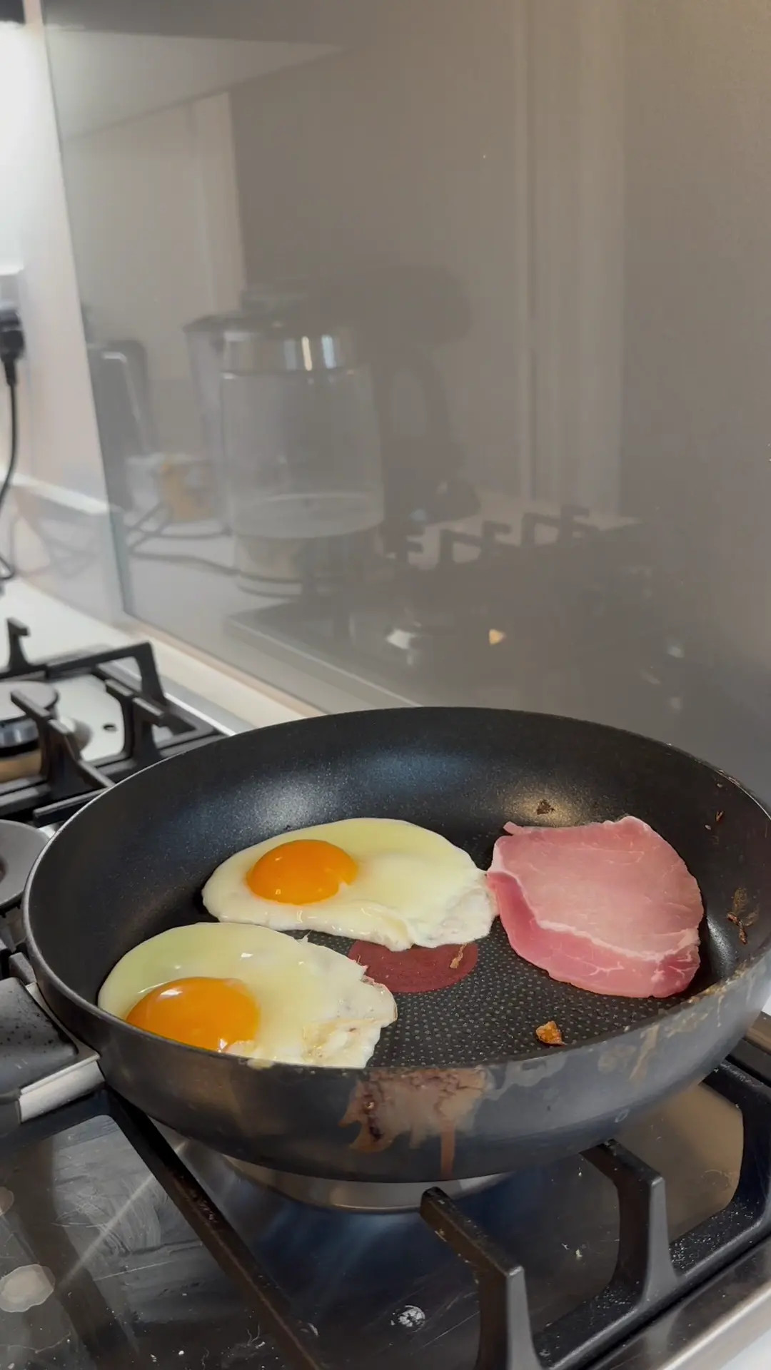 Exclusive Leak: ruby_cutiex - Cook an egg and bagel bagel - Stream in FullHD | Hotleakxxx.com