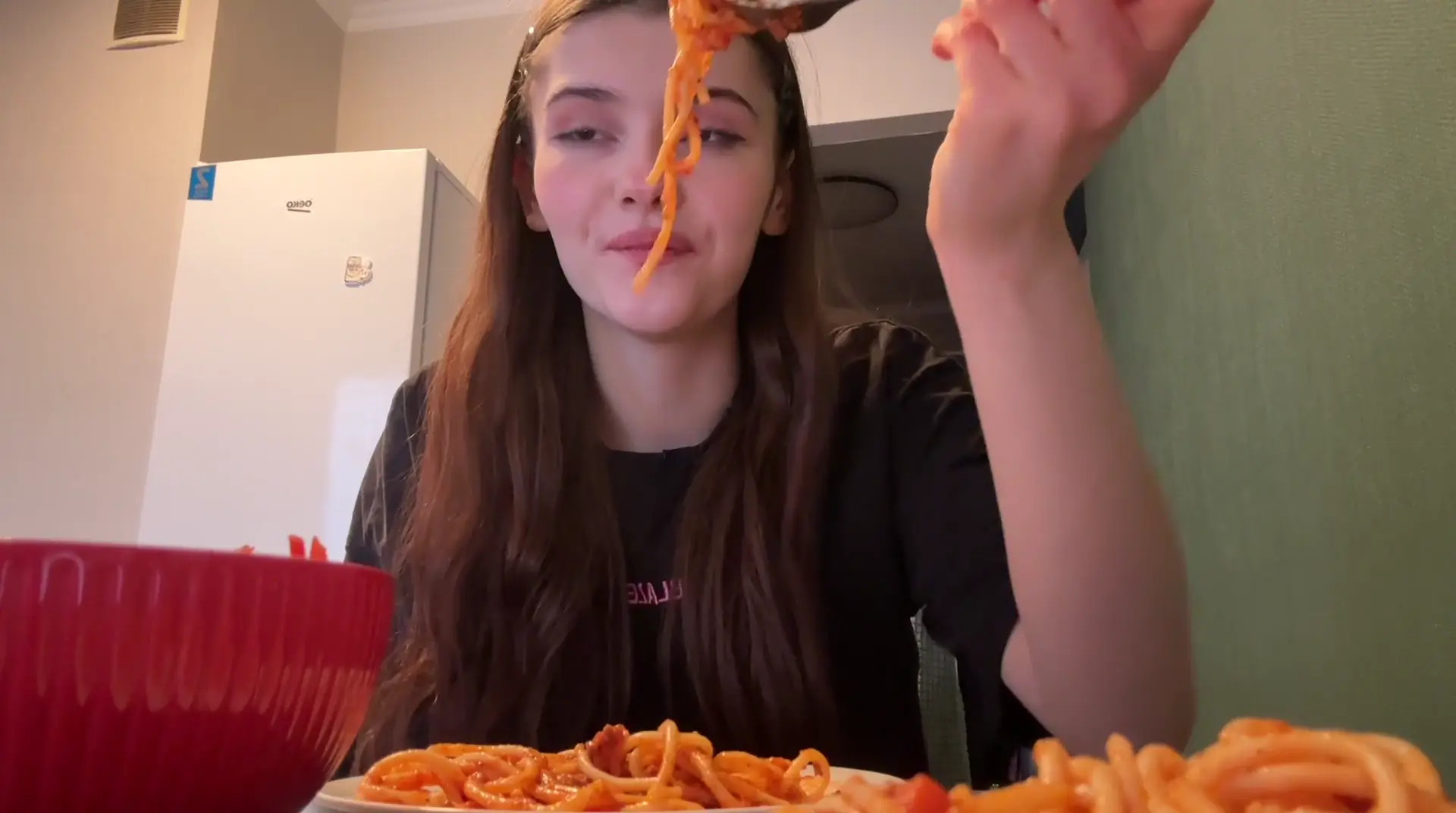 Exclusive Leak: ZoiLuv - Having dinnner with you while talking about my day - Stream in FullHD | Hotleakxxx.com