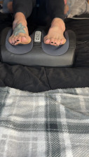 Kandylegs - Testing Out My Foot Massager