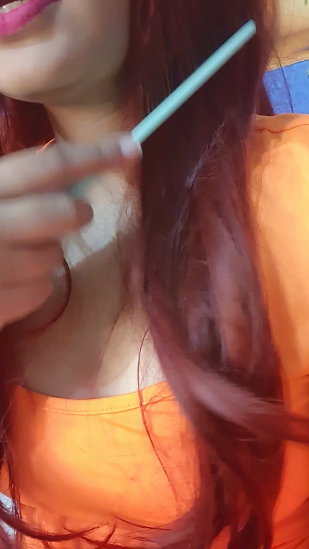 Exclusive Leak: Ladybloom - comb hairs - Stream in FullHD | Hotleakxxx.com