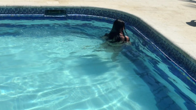 Chantal Owens - Sunny Pool Day
