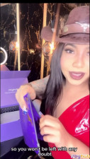 Jessie Ross - Opening a gift