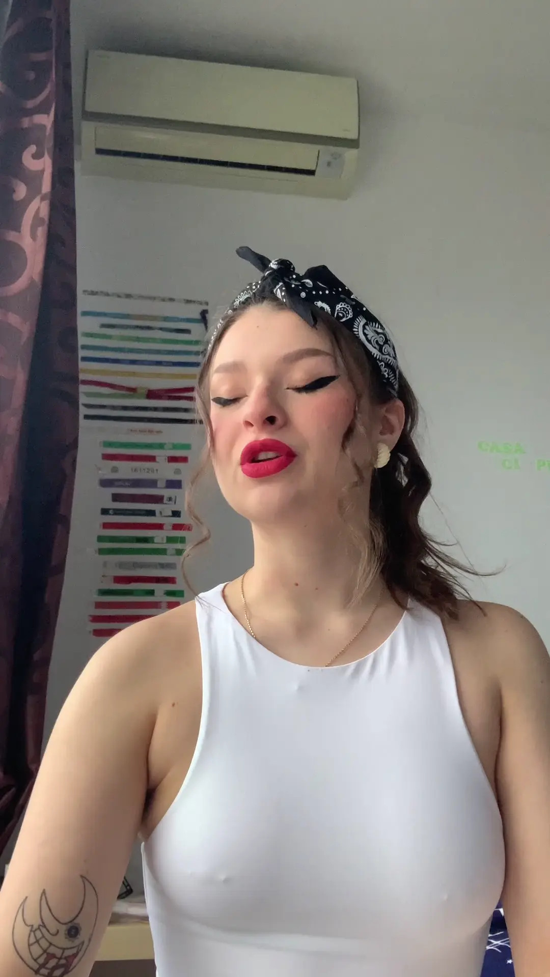Exclusive Leak: yourlocaldomina - Pin up girly plays with dildo - Stream in FullHD | Hotleakxxx.com