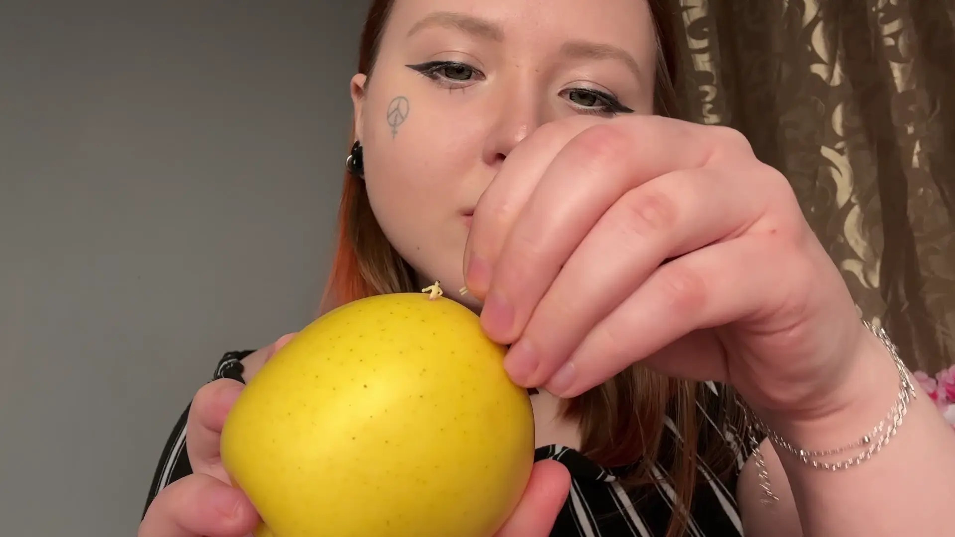 Exclusive Leak: Mari Nasty - HD Giantess eat vore - Stream in FullHD | Hotleakxxx.com