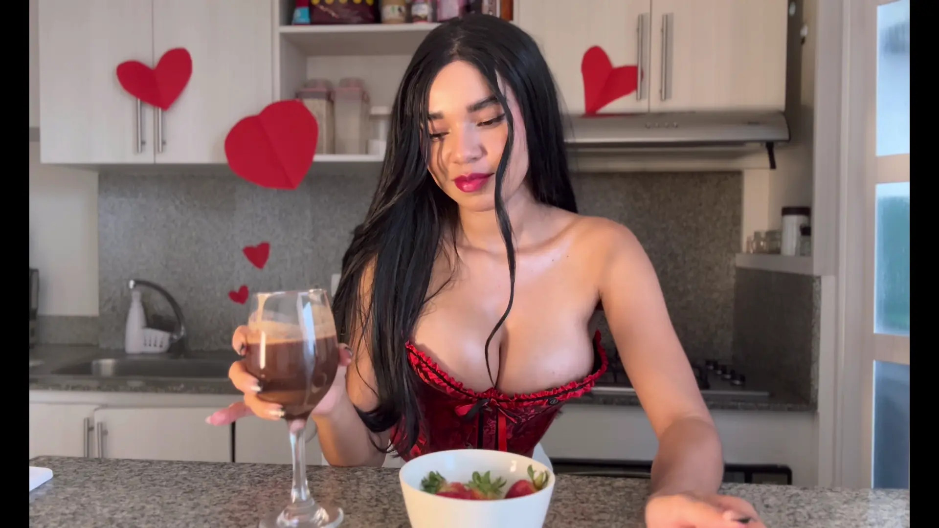 Exclusive Leak: MadisonSanford - Valentines Day snack - Stream in FullHD | Hotleakxxx.com