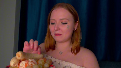 Mari Nasty - Gagging by fruits