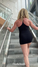 FitwifeJewels - Just thinking you would love to walk me up & down the stairs