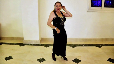MariaOld - Elegant and stylish dance of a mature lady
