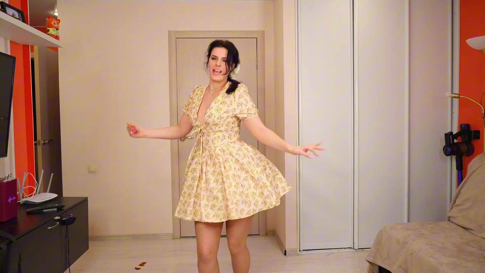 Exclusive Leak: Roni_Tailed - PRINCESS IS DANCING FOR YOU - Stream in FullHD | Hotleakxxx.com