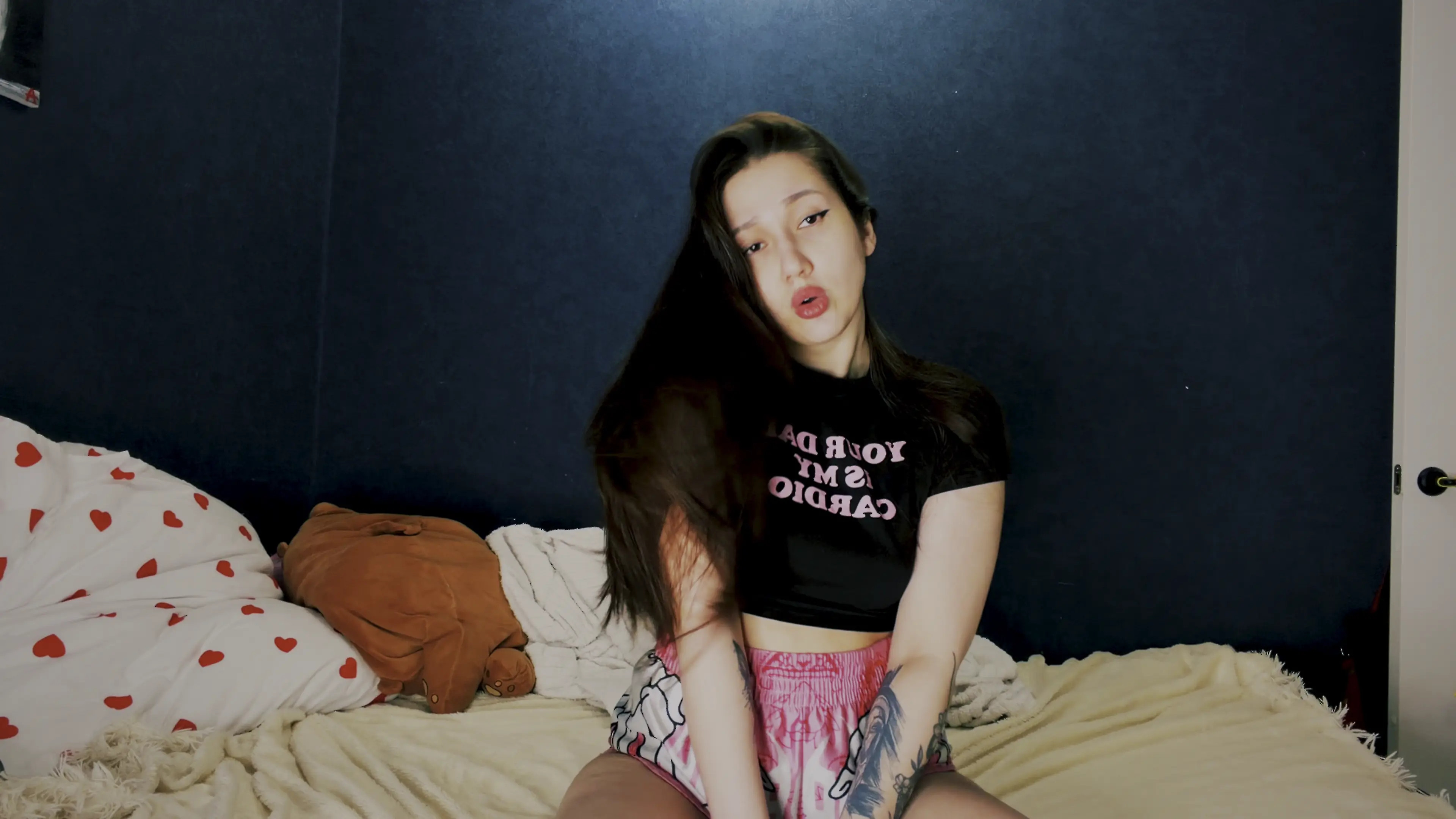 Exclusive Leak: JessicaBush - A lovely girl is fooling around to cheerful music and singin - Stream in FullHD | Hotleakxxx.com