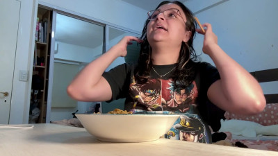 Lizzsweet6 - Stir fry noodles mukbang