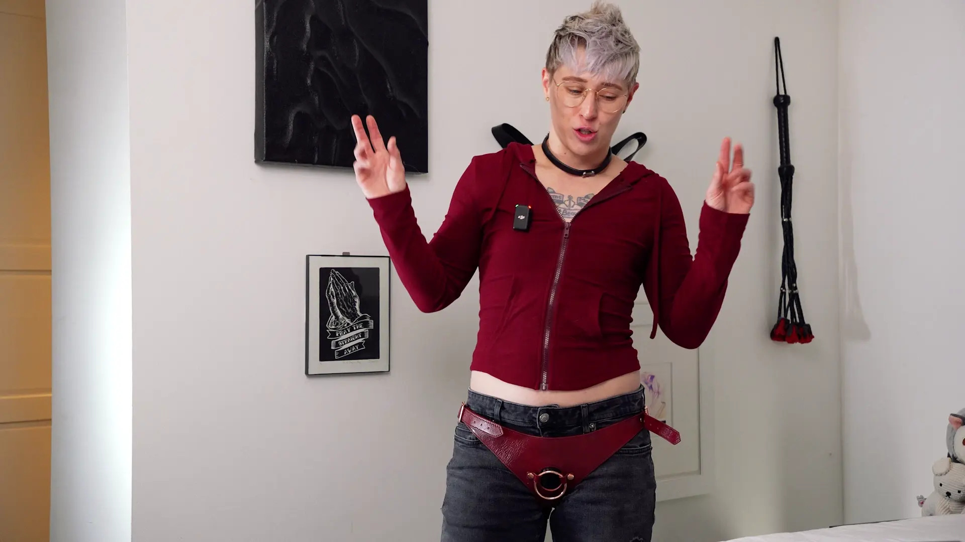 Exclusive Leak: JaqQuicksilver - Liebe Seele Wine-red Leather Strapon Harness is Solid - Stream in FullHD | Hotleakxxx.com