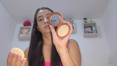 alexiatwerkvideos - She teaches makeup but she is hiding something
