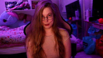 MissJenniP - Are you aware that the walls in this house are very thin