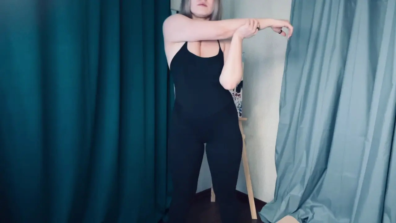 Exclusive Leak: LittleLeen - Wanna do some physical jerks for daily warm up with me - Stream in FullHD | Hotleakxxx.com