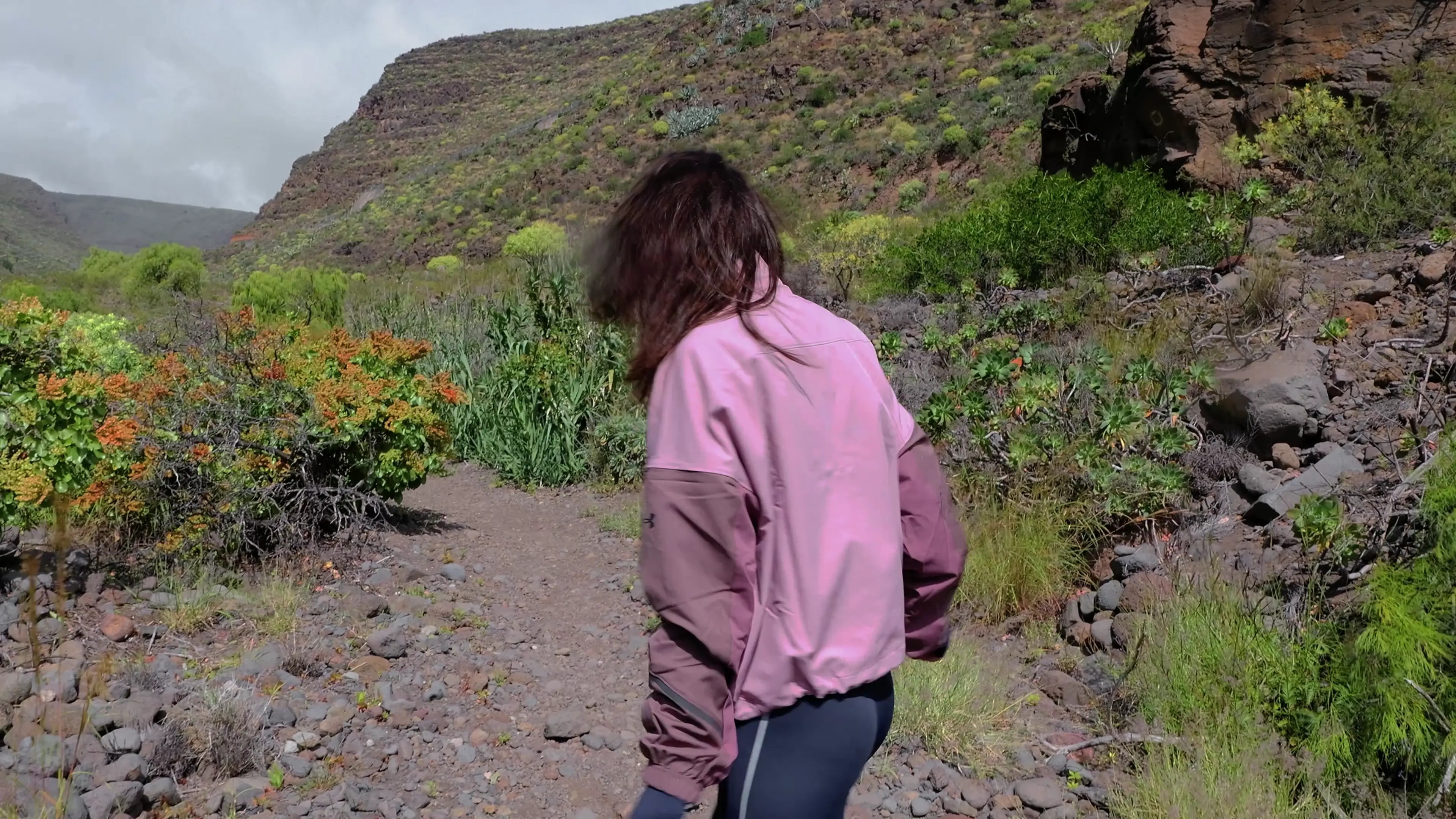 Exclusive Leak: Mayaeyes - Nature streching - Stream in FullHD | Hotleakxxx.com