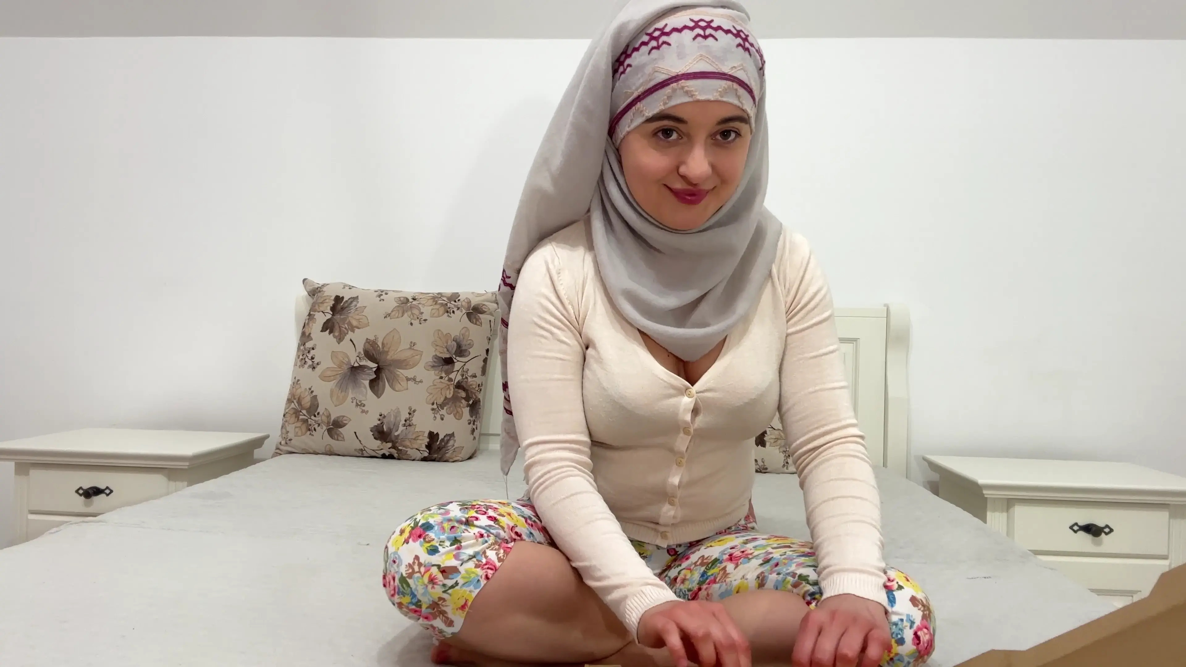 Exclusive Leak: Naseeraa - Eating Pizza: Come Eat With Me - Stream in FullHD | Hotleakxxx.com