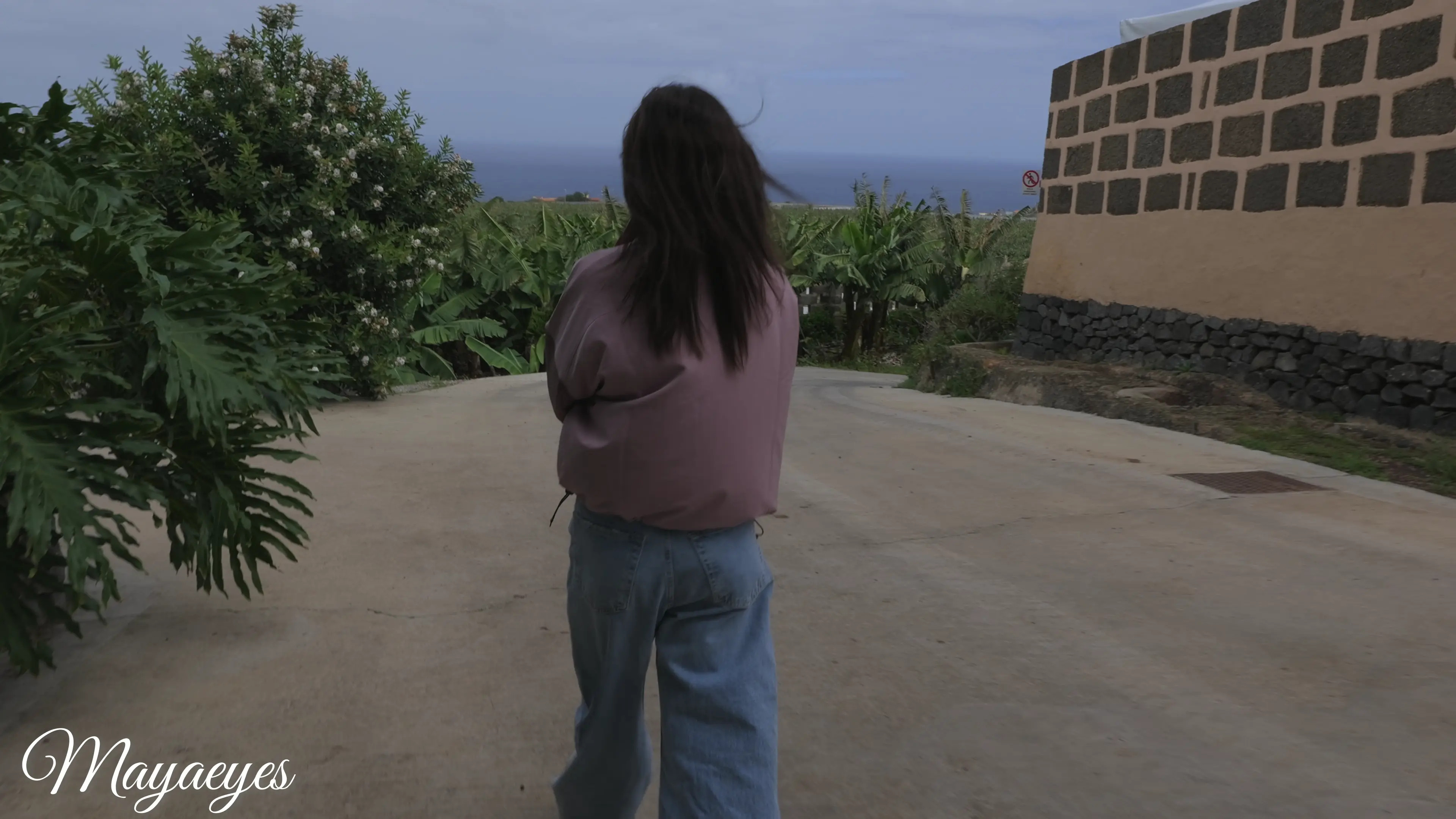 Exclusive Leak: Mayaeyes - Travel with Maya - Banana Plantation - Stream in FullHD | Hotleakxxx.com
