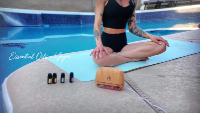 Kathryn Mae - Yoga and essential oils