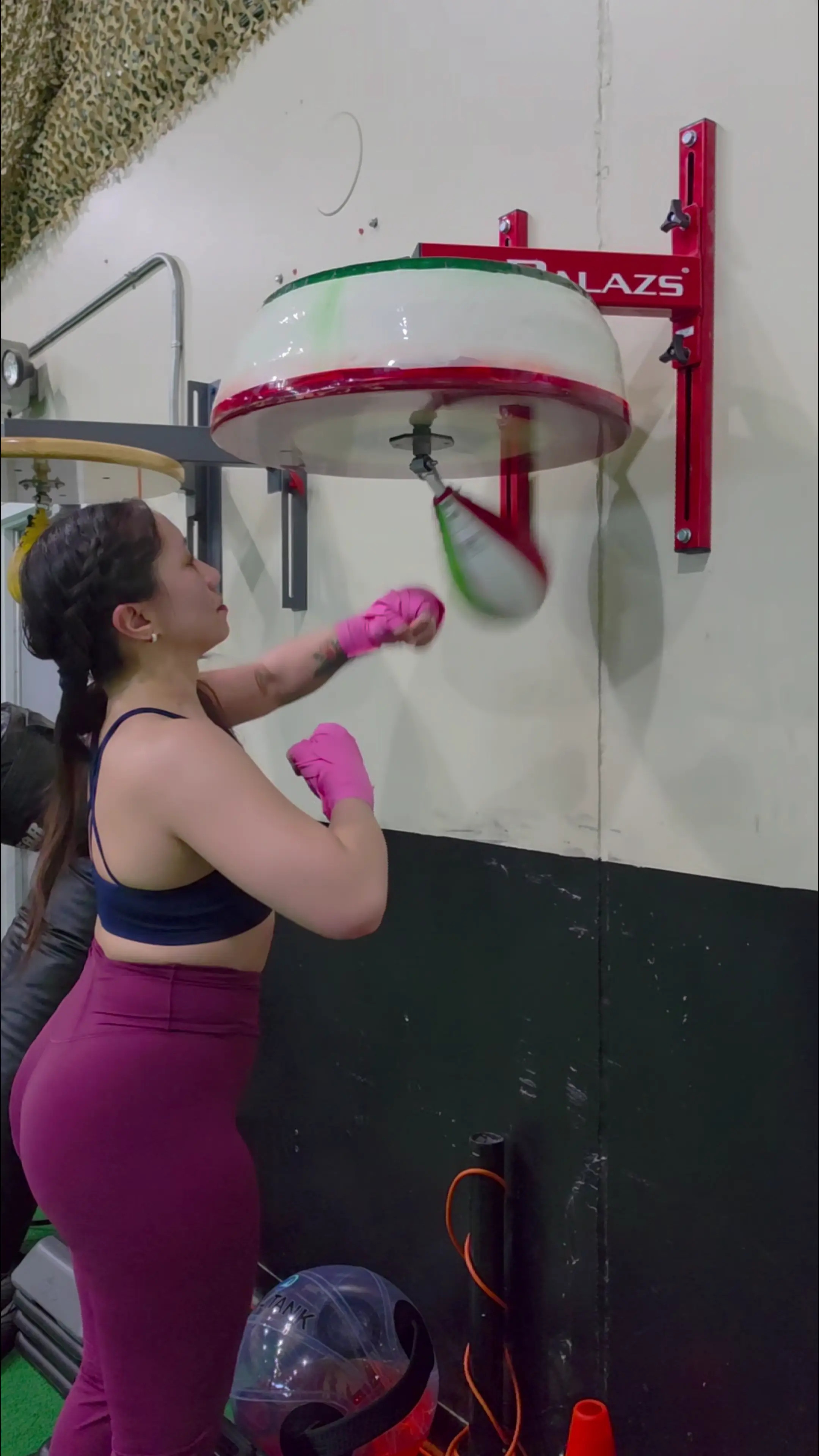 Exclusive Leak: Itsmekittylee - SFW Speed Bag Practice 2 - Stream in FullHD | Hotleakxxx.com