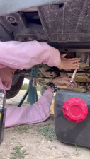 AliceWonder09 - oil change