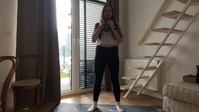 Nicole_Ray - strength training at home