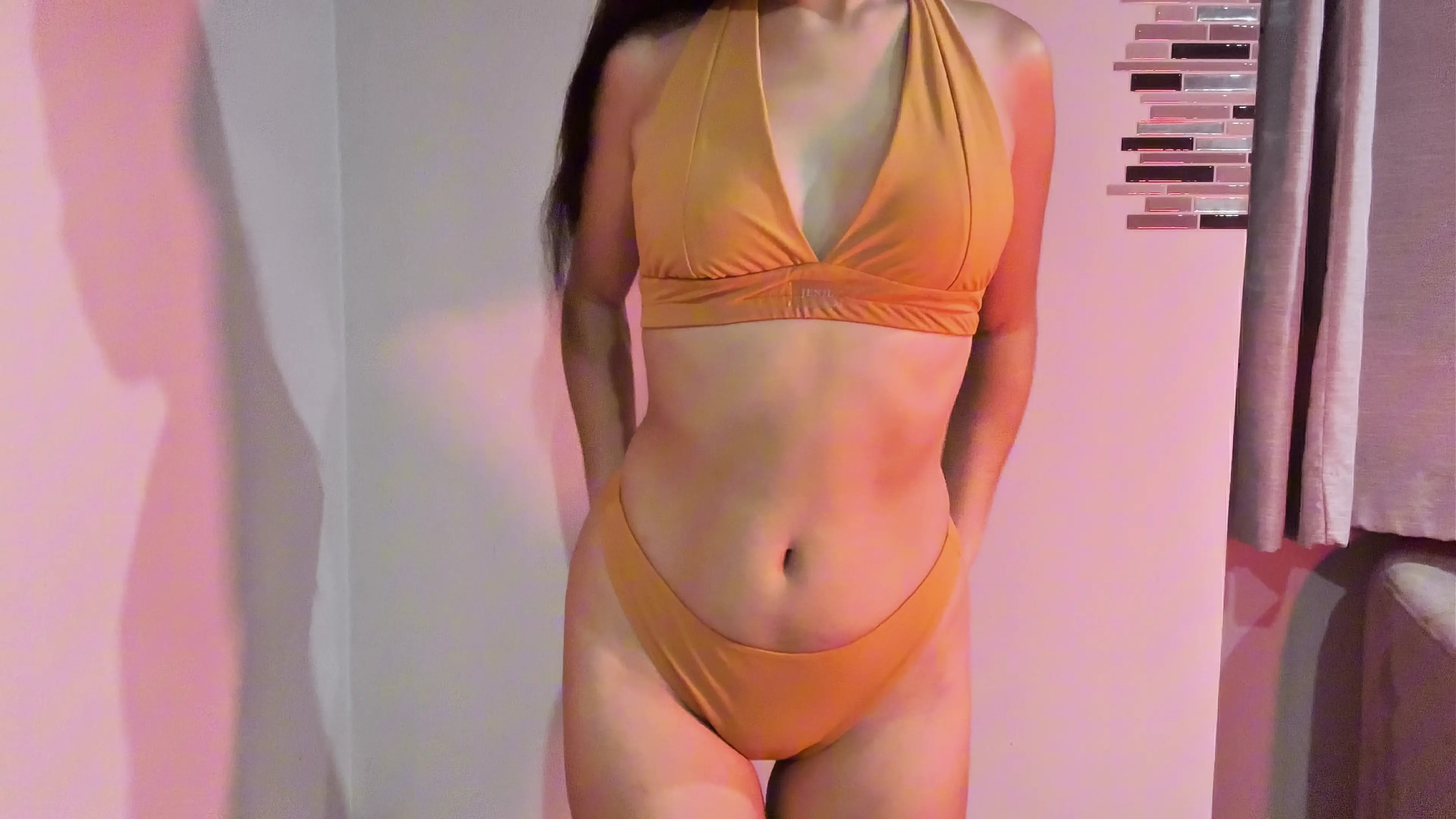Exclusive Leak: YourTinySlave - 6 Bikinis in 60 Seconds SFW - Stream in FullHD | Hotleakxxx.com