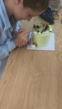 FenekManul - Birthday Cake