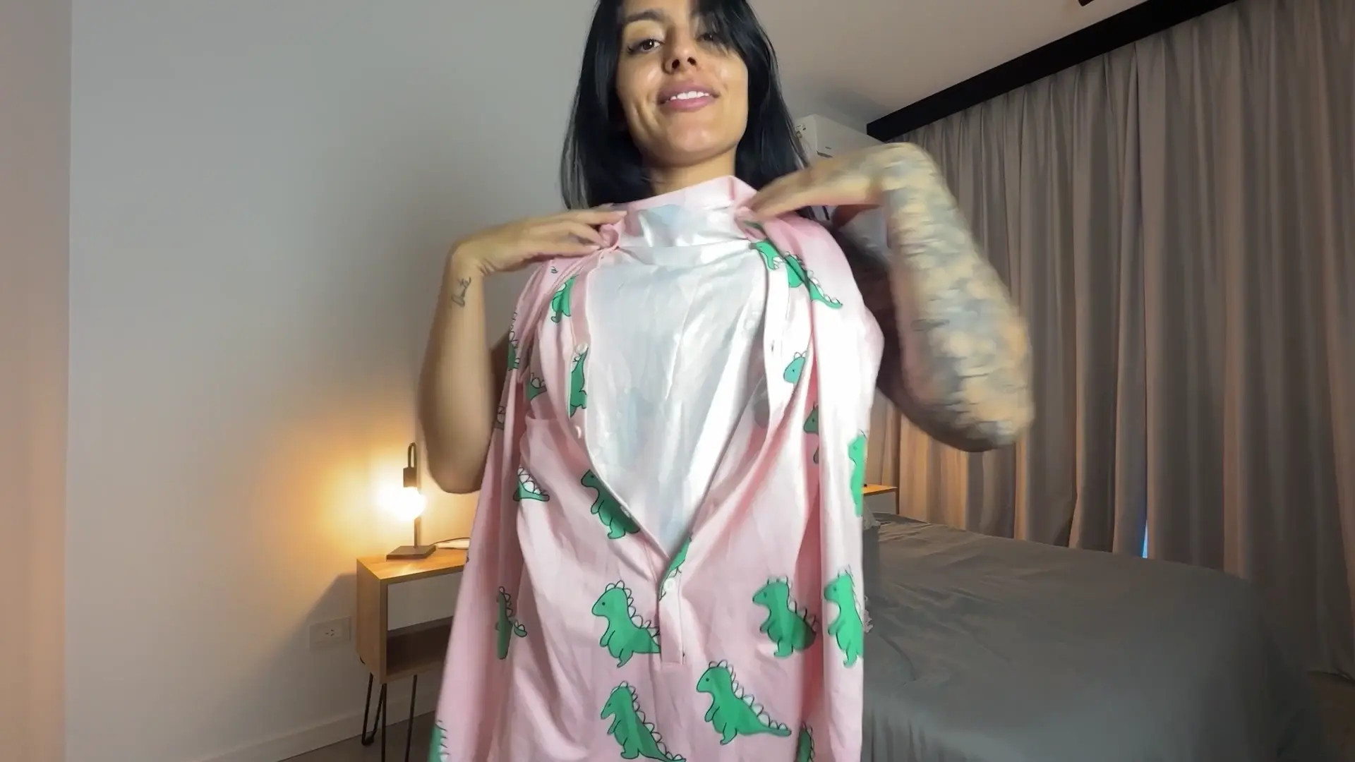 Exclusive Leak: Della Smith - My pajama collection - Stream in FullHD | Hotleakxxx.com