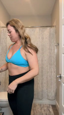 GoddessJadeLi - Asian MILF in Sports Bra puts on Deodorant