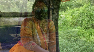 Haseena Khan - Auto Driver Made Me His Girlfriend Set My Mood Romantic Ride