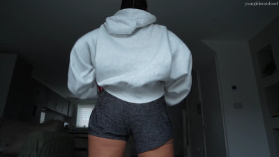 yourgirlnextdoor1 - SFW Squatting