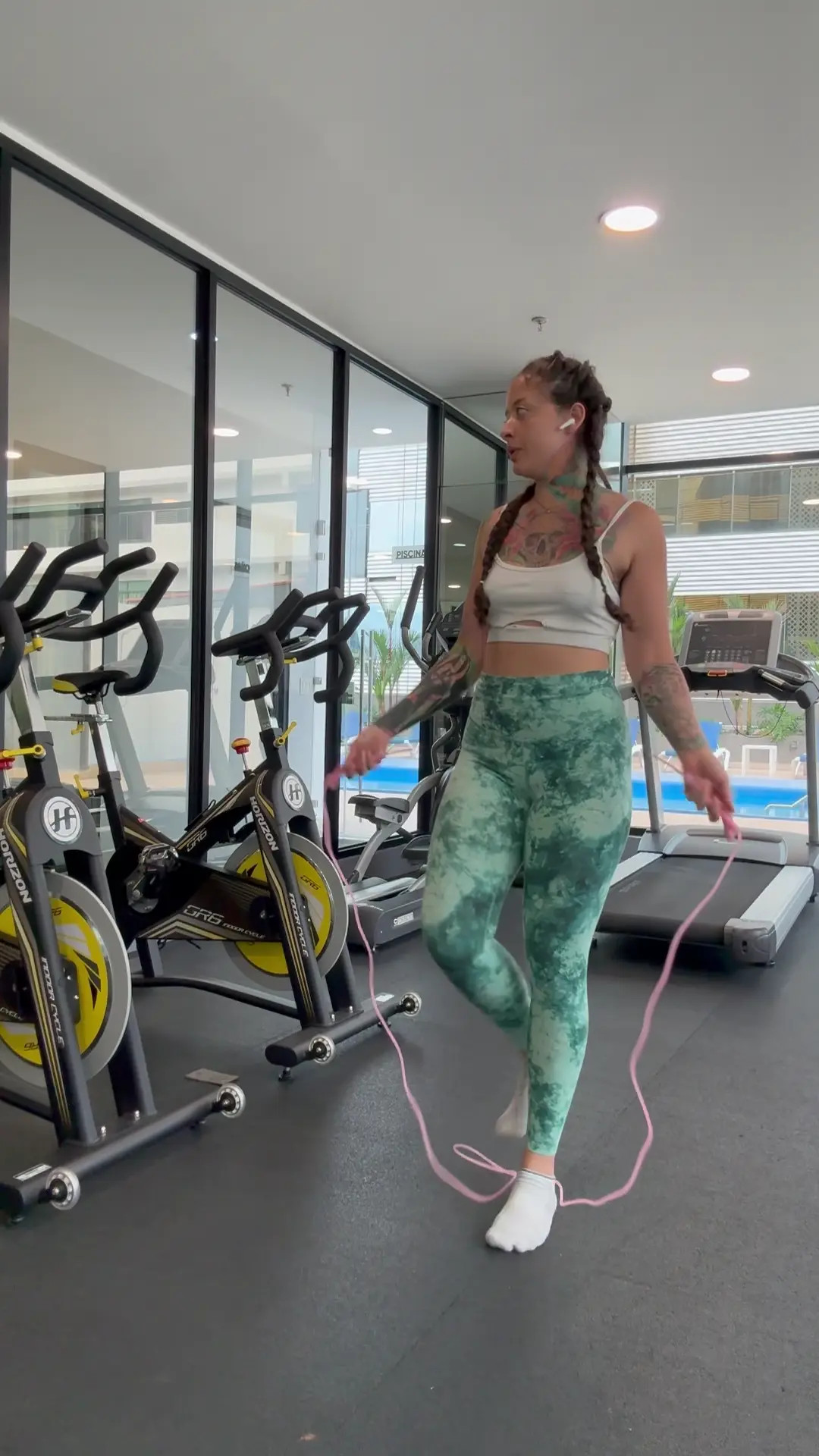 Exclusive Leak: PedazodChicle - 10 Minutes, No Excuses: Upper Body Burn with Zero Reps - Stream in FullHD | Hotleakxxx.com