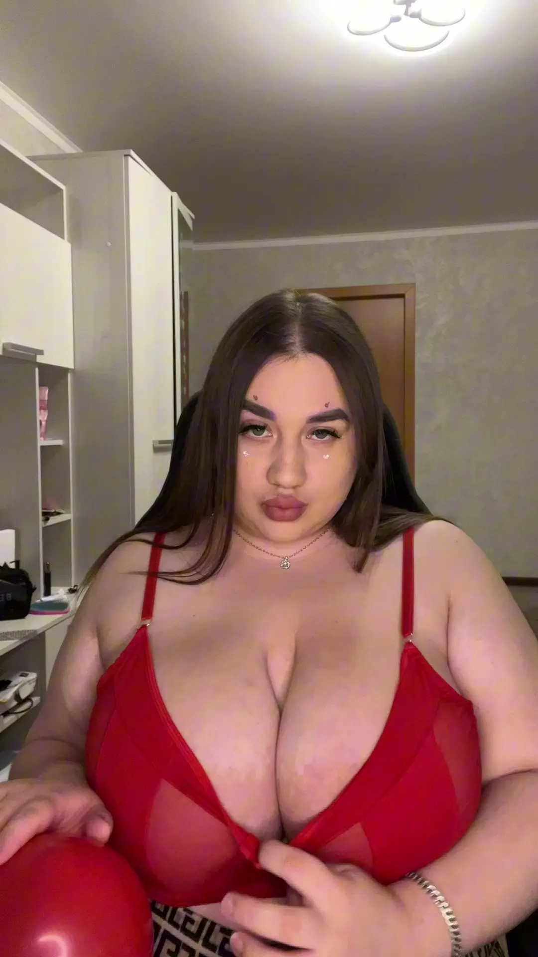 Exclusive Leak: Gabi Rose - welcome to the curvy beauty - Stream in FullHD | Hotleakxxx.com