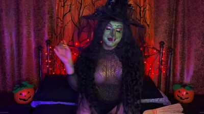 TsBlondieNYC - Halloween Gimme More