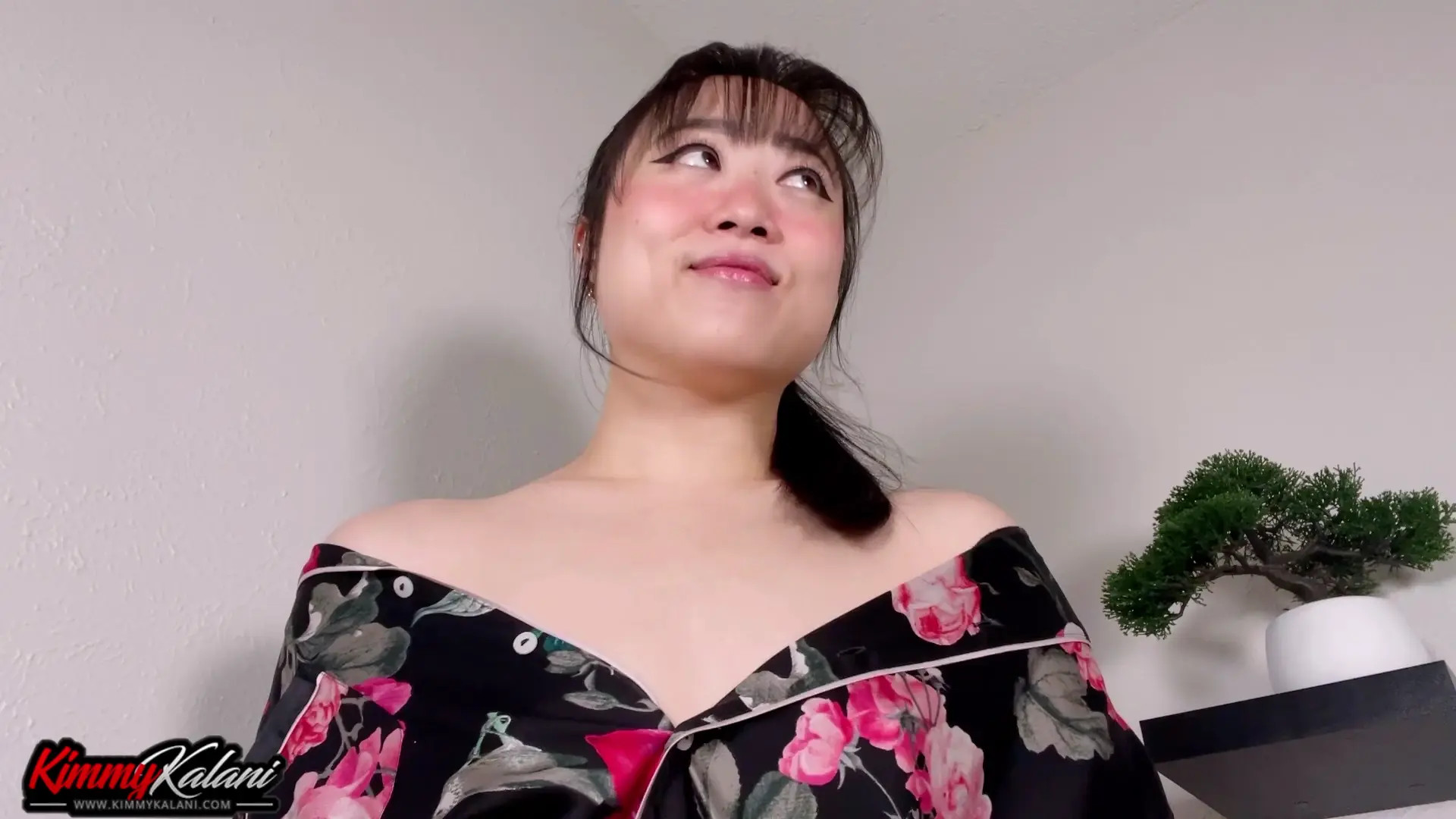 Exclusive Leak: KimmyKalani - Happy Ending at Massage Shop -ASMR HJ - Stream in FullHD | Hotleakxxx.com