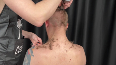 MOMMY HOUSE - Trimming Dylan the Hair on the Head Sfw