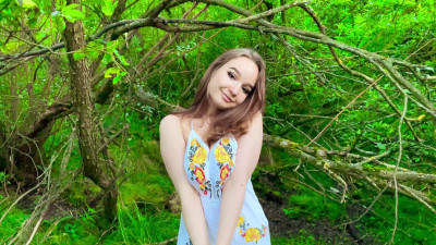Busty Tube - Innocent Girl Riding & Blowjob at Picnic