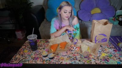 milajoyce69_ - TacoBell Mukbang with Burps