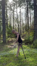 Lunaskinkyden - Strechin in the woods