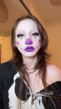 moreshameless - Sad Clowngirl Lipstick and Vaping