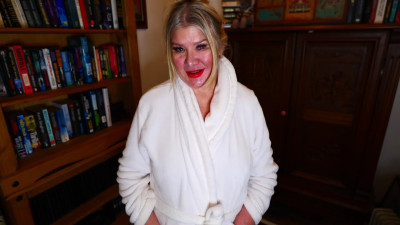 Mommy Sylvia - MOMMY TRIES ON HER LINGERIE FOR VALENTINE