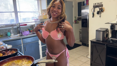 Str8richlive - Get you a hot Ebony Pornstar to make you dinner then anal