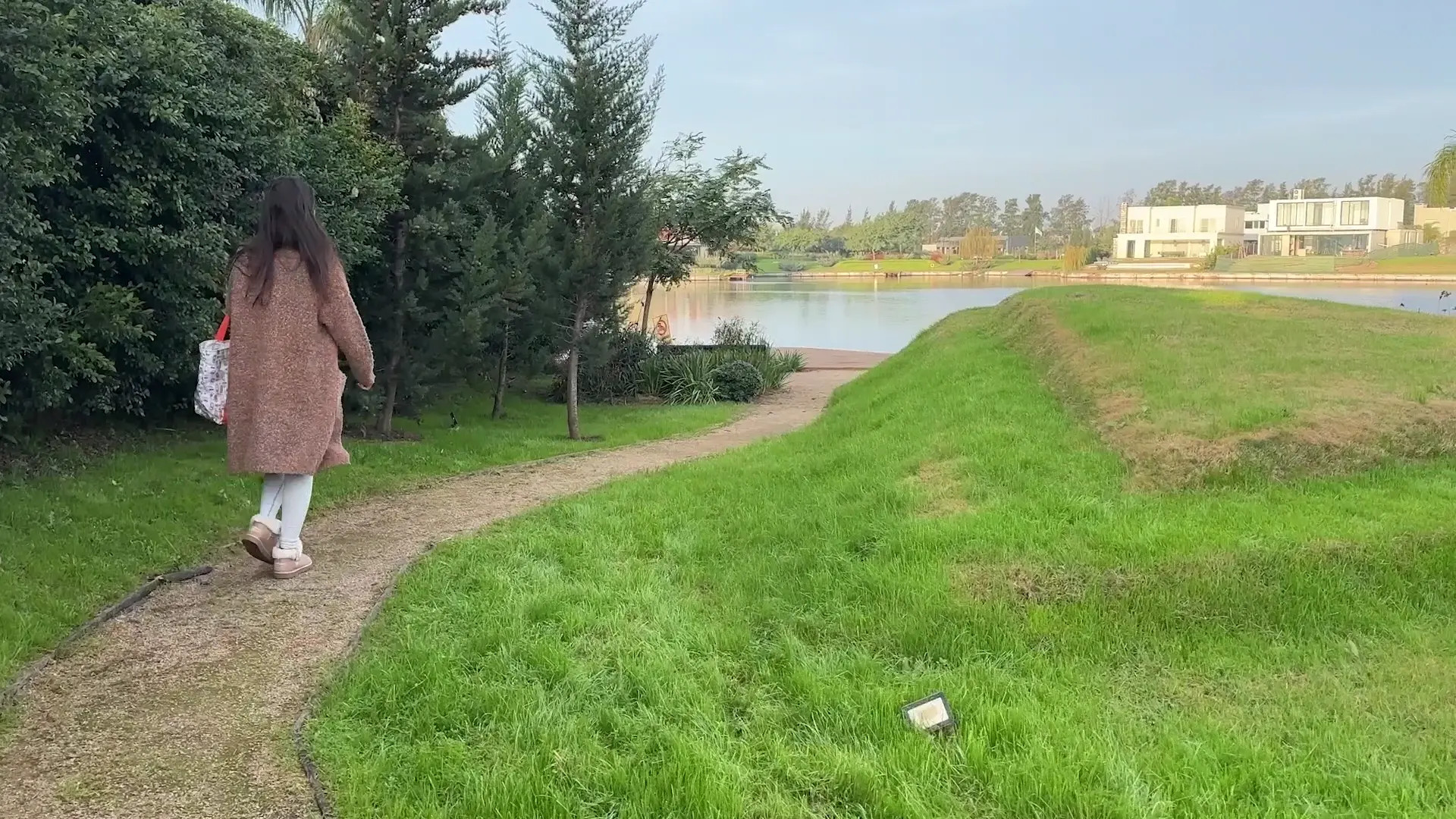 Exclusive Leak: NicoleBelle - Trip to the lake with Mommy - Stream in FullHD | Hotleakxxx.com