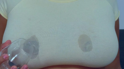 kendramilk - TEASER BIG LACTATING TITS SQUEEZED